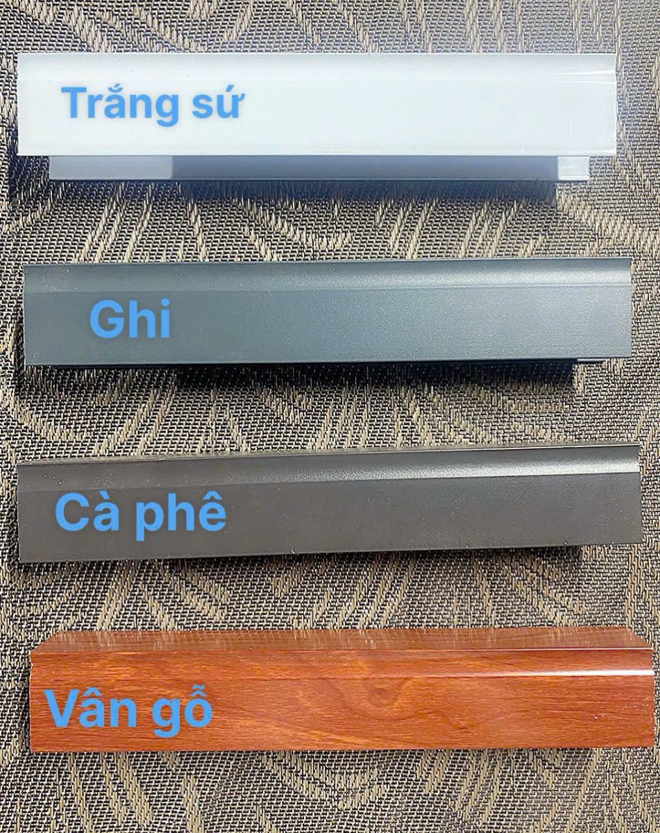 khung nhôm cửa xếp lá nhựa