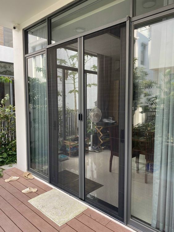 của lưới chống muỗi côn trung